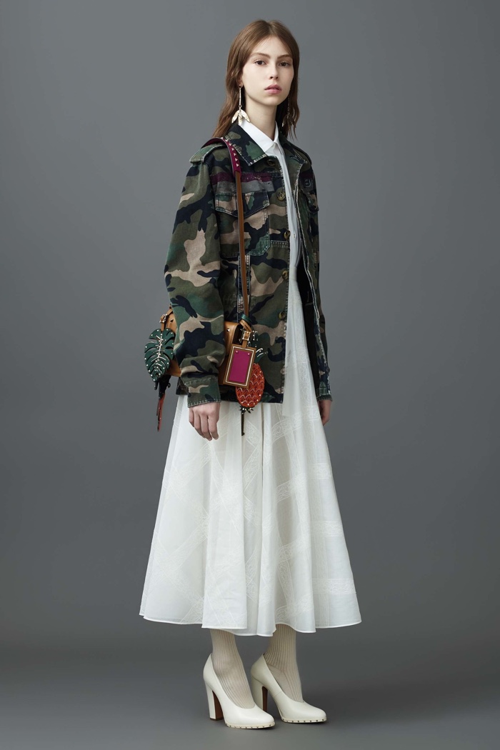 Valentino-Resort-2017-Collection33