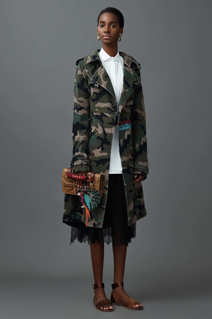 Valentino-Resort-2017-Collection35