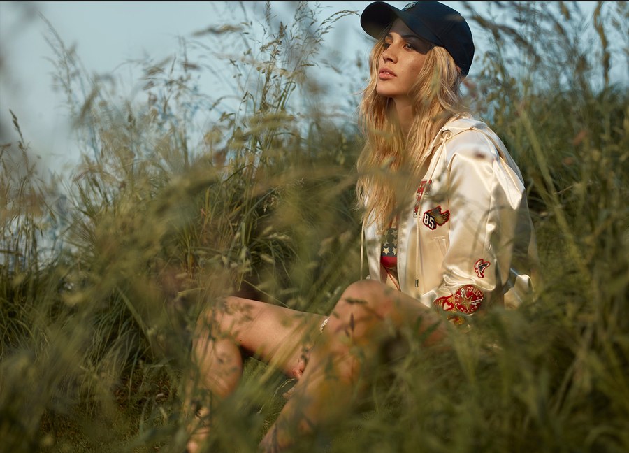 21-tommy-hilfiger-2017 cr