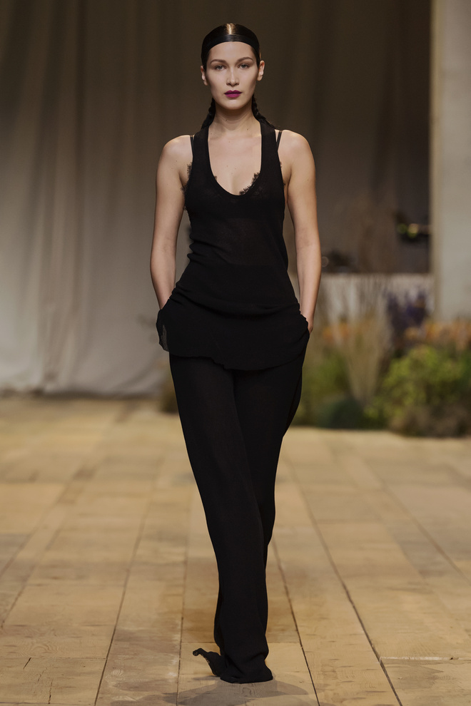 01 hm studio ss17 runway gigi hadid