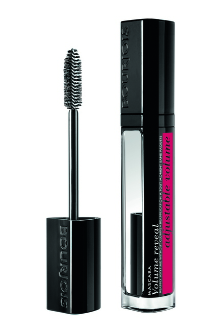 0 71 TECollector17 210x297Q HD cr