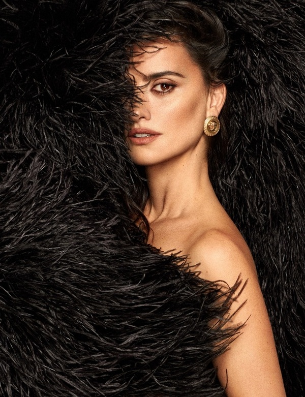 Helena Christensen Editorial02
