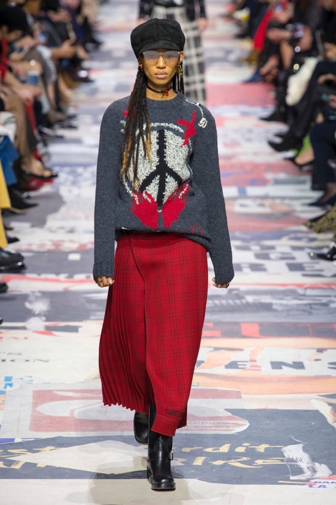 Dior Fall Winter 2018 Runway01