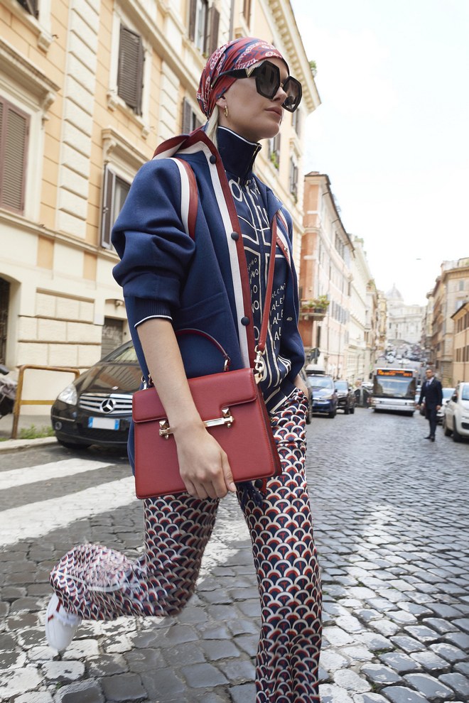 00004 valentino vogue resort 2019 pr