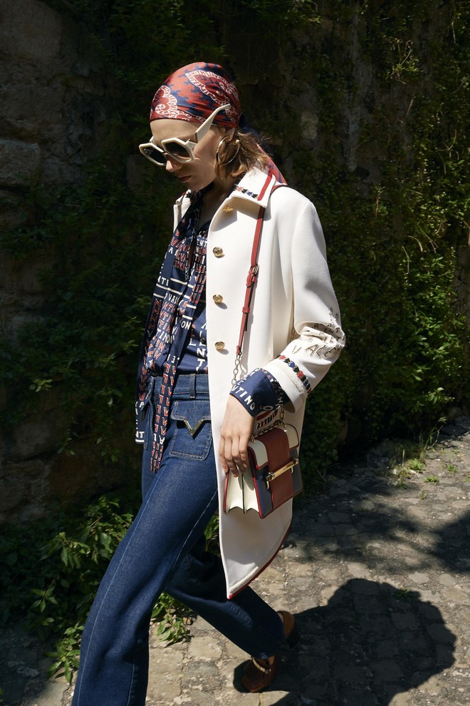 00004 valentino vogue resort 2019 pr