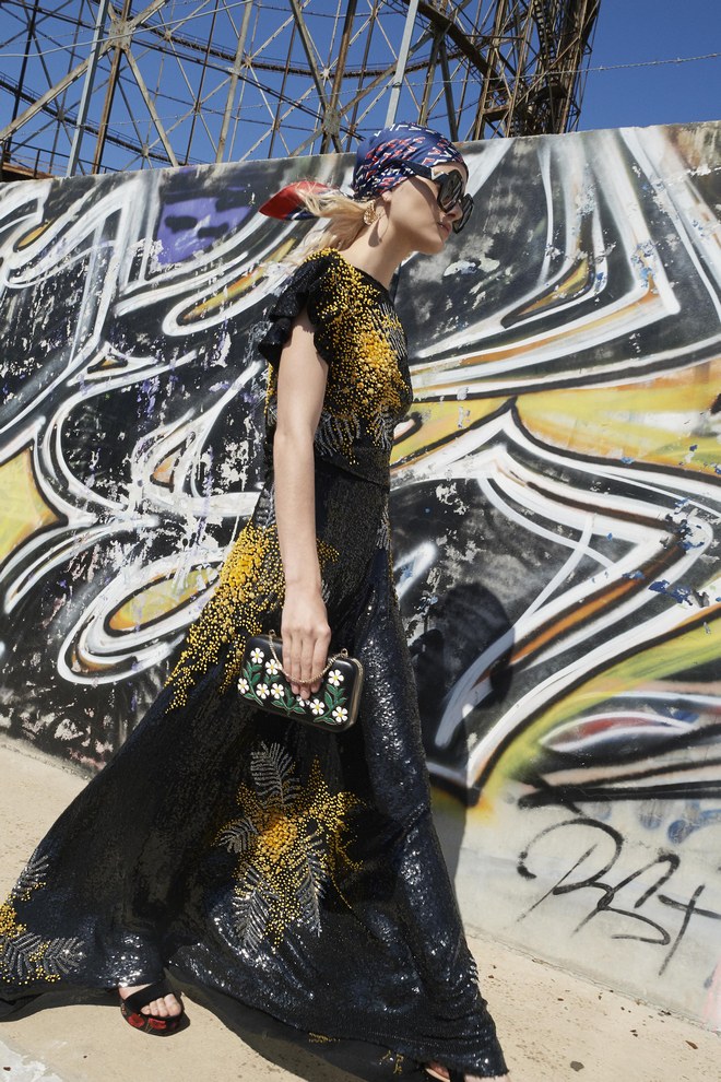 00004 valentino vogue resort 2019 pr