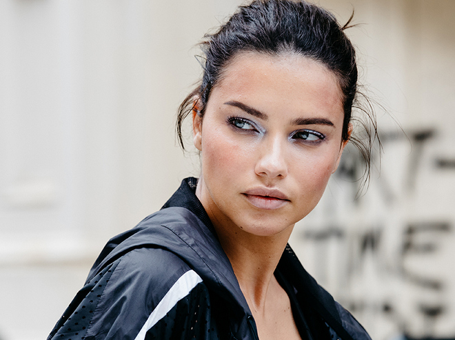Adriana Lima PUMA Maybelline Makeup Campaign01
