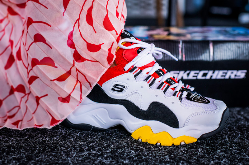 SKECHERS DLITES 3.0 1