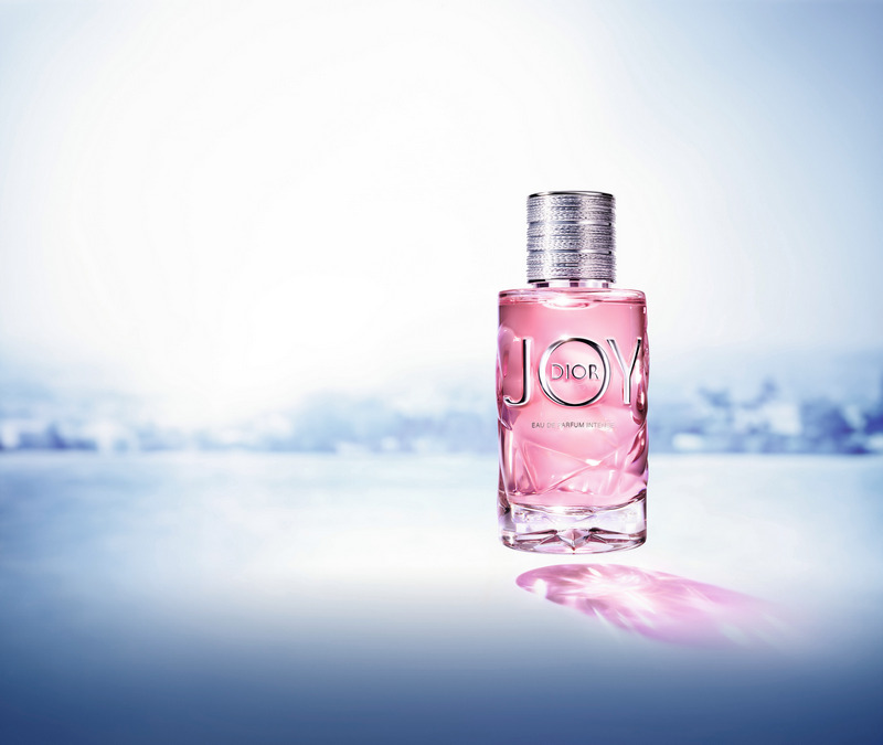 F687 JOY INTENSE 19 P01 MAIN LR