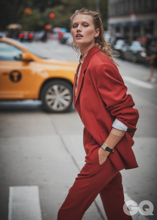 Toni Garrn GQ Mexico Cover Photoshoot02
