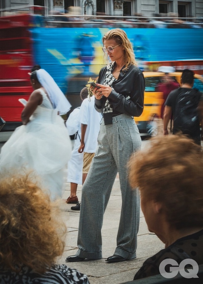 Toni Garrn GQ Mexico Cover Photoshoot02