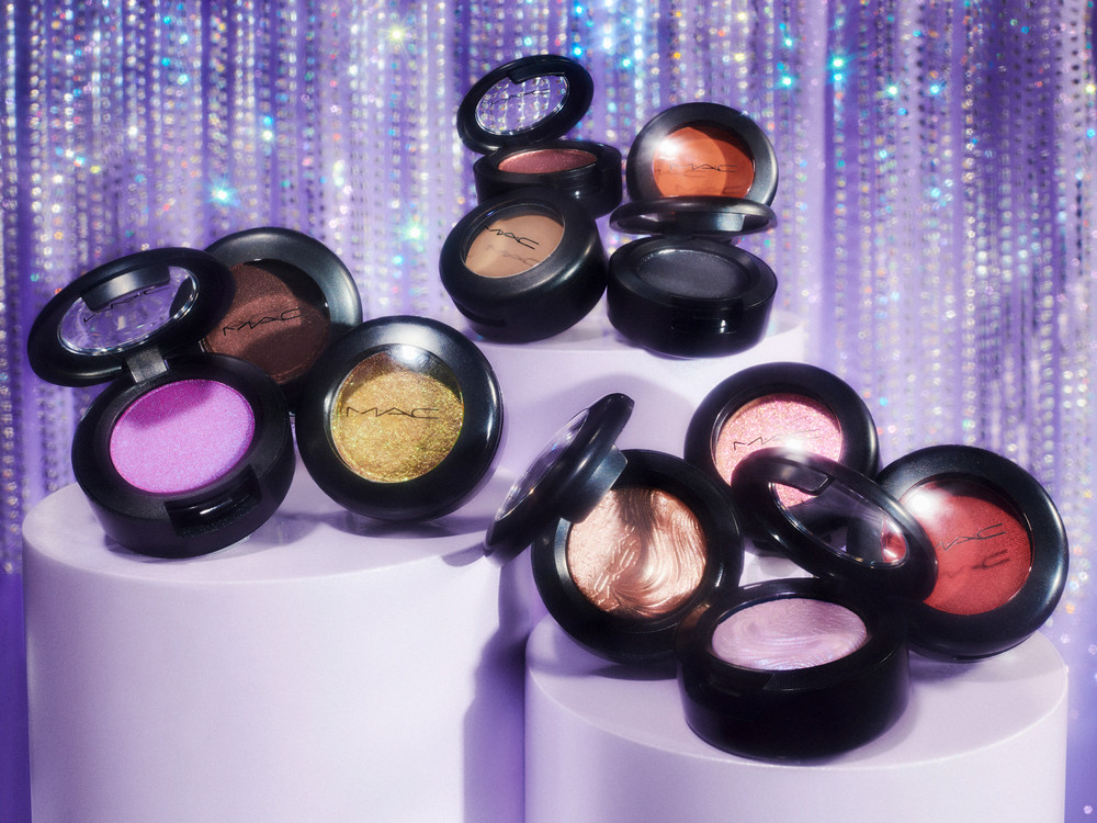 042419 MAC 19 SYKits 35 BBHeros Lipstick 003319