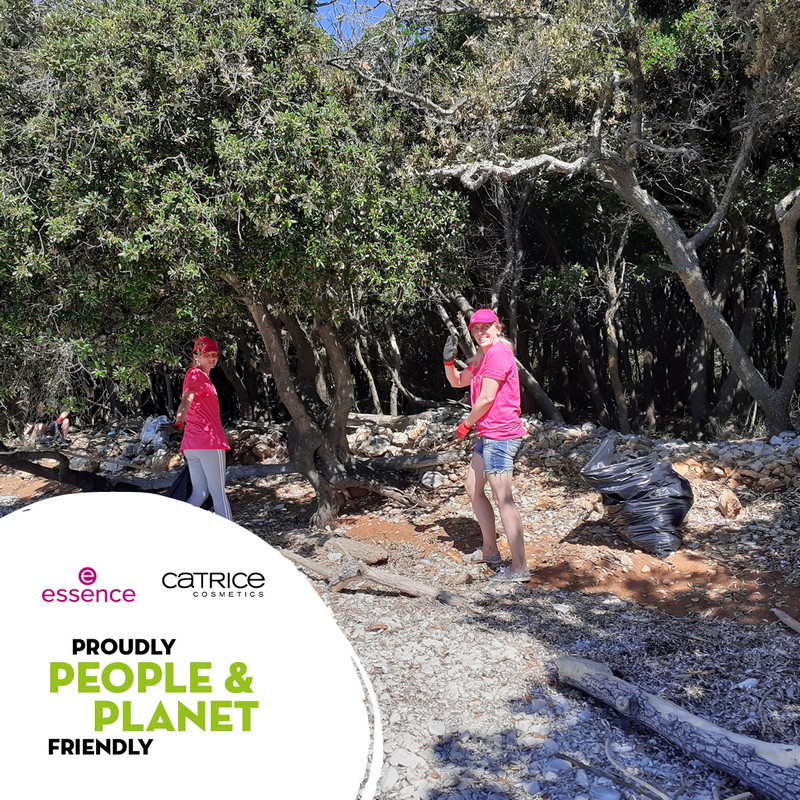 Essence Catrice WEB customized layout HR VM2 COSMETICS d.o.o. ID 921710