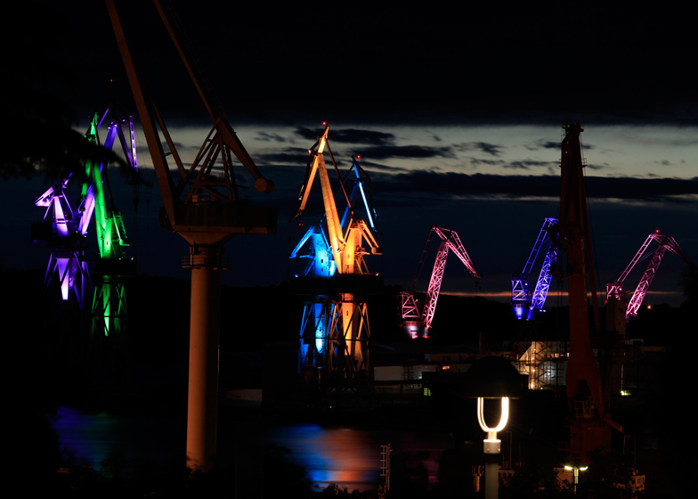 Lighting Giants 6