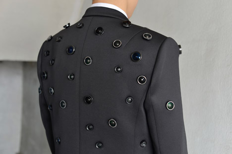 Aposematic-Jacket-by-Shinseungback-Kimyonghun dezeen 1