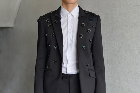 Aposematic-Jacket-by-Shinseungback-Kimyonghun dezeen 3
