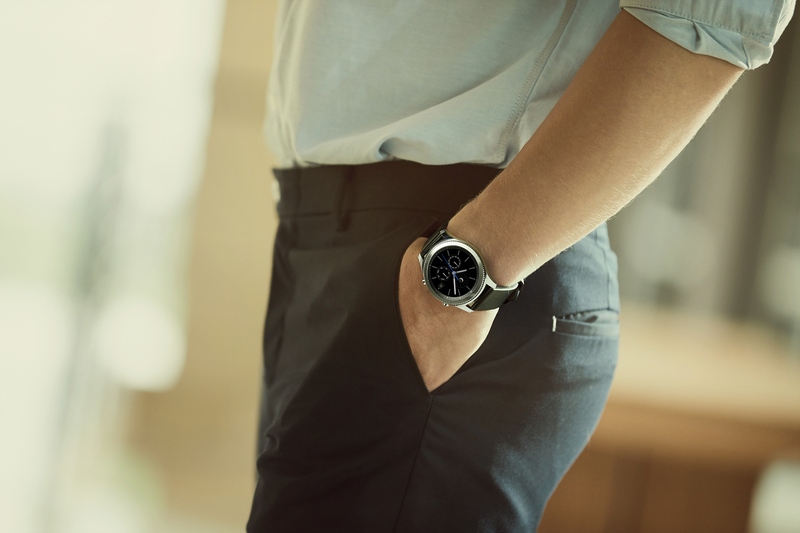 Gear S3 Lifestyle 01