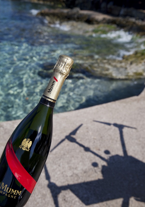 Mumm Grand Cordon Daring Delivery 3