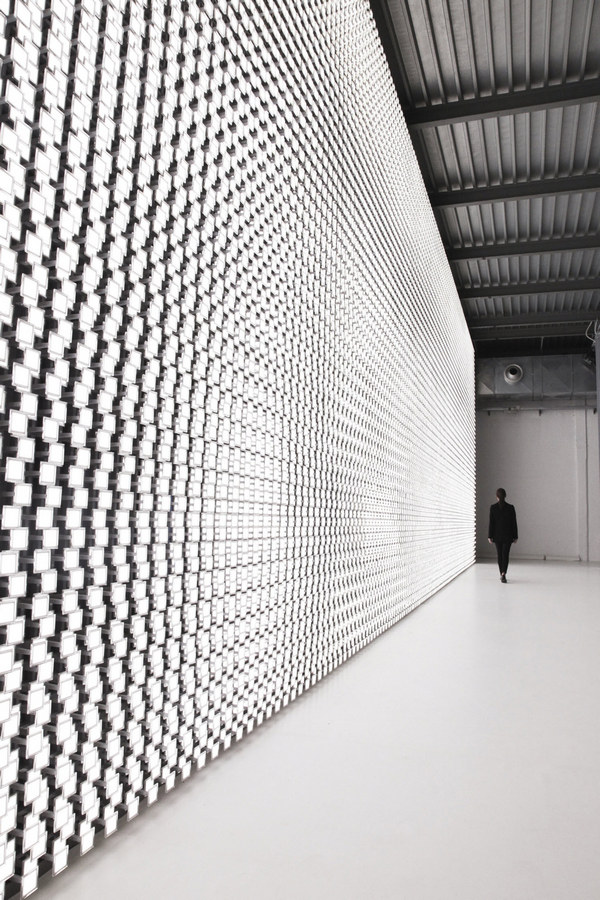 LG and Tokujin Yoshioka Milano Design Week Release 001