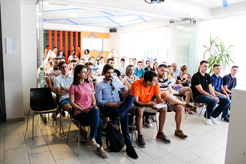 amplius startup spark smart keychain rubico 1