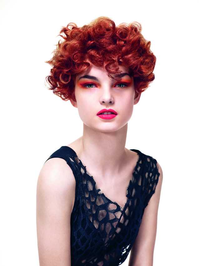 EL 2 2013 40s Retro Catwalk Ellen 01 025