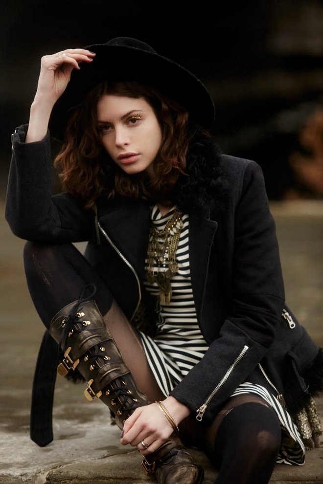 700x1050xcharlotte-kemp-muhl-4.jpg.pagespeed.ic.ezChqZYOhq