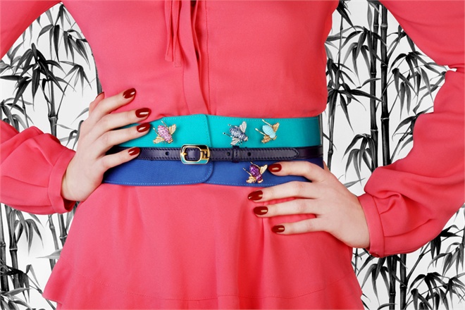 vogue italia brooch