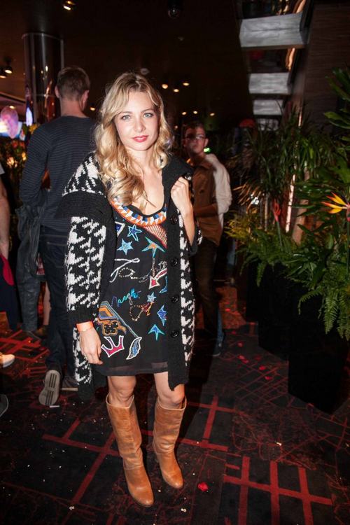 ANJA ALAVANJA OTOK LJUBAVI PREMIJERA