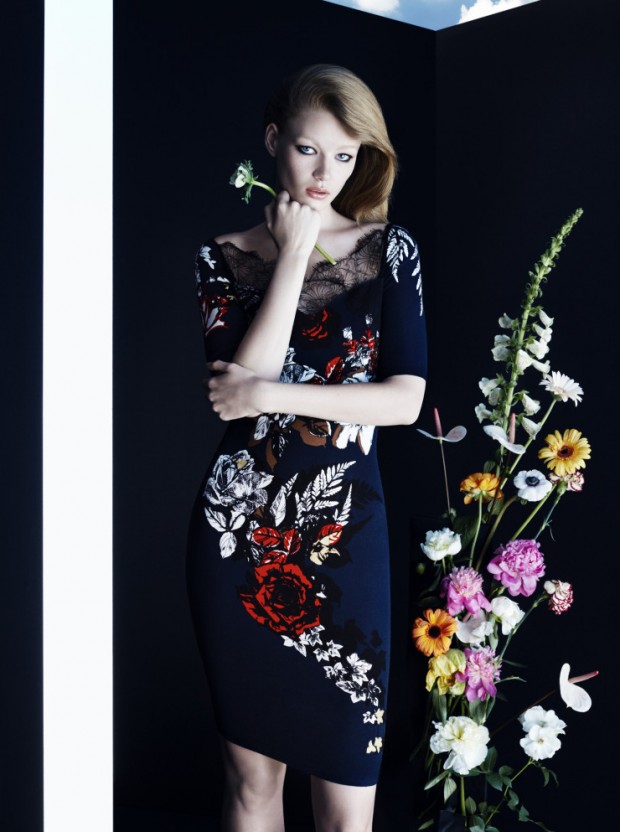 hollie-may-saker-by-camilla-akrans-for-blumarine-fall-winter-2015-2016-3-620x832