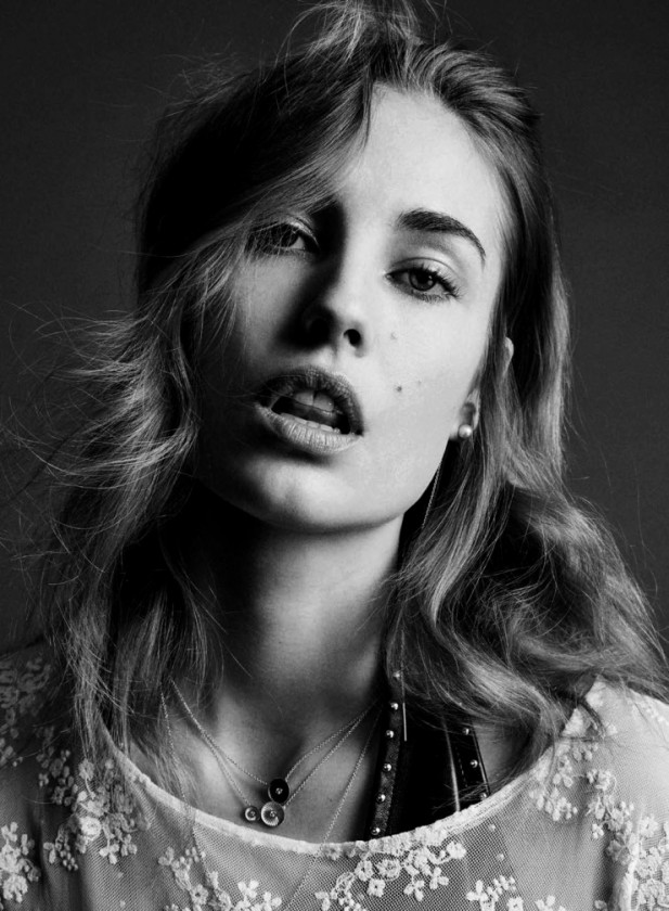 nadja-bender-by-hasse-nielsen-for-vogue-spain-july-2015-8-617x840