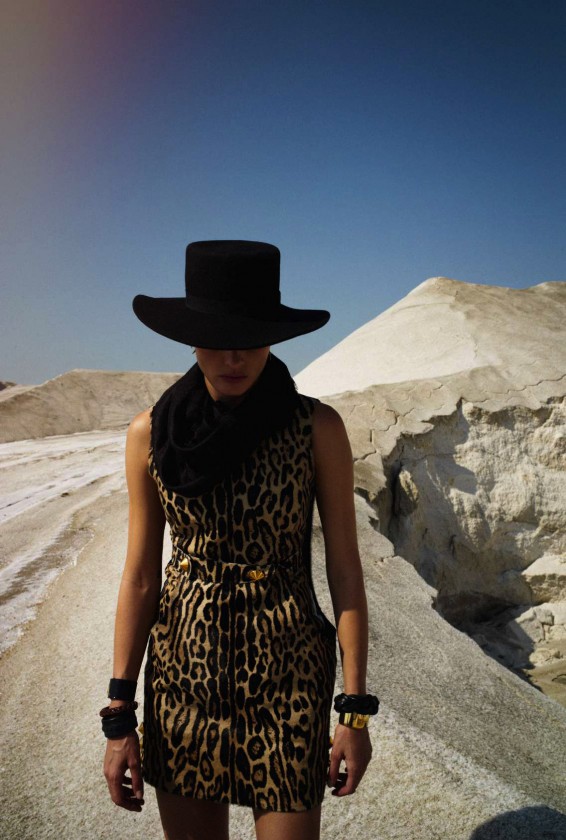 isabeli-fontana-by-cedric-buchet-elle-france-august-2015-05-566x840