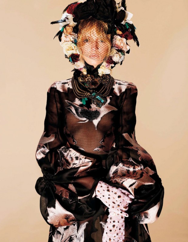 model-daria-strokous-by-francois-nars-for-harpers-bazaar-japan-december-2015-1-620x799