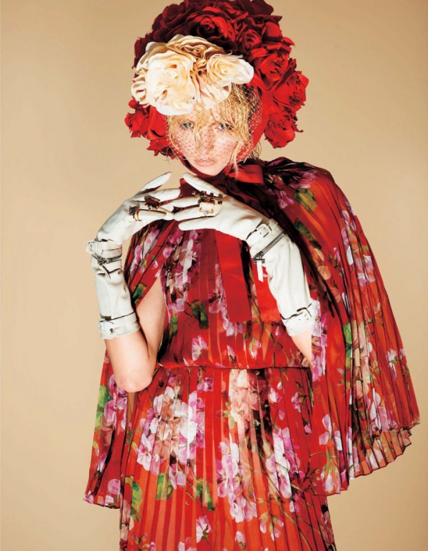 model-daria-strokous-by-francois-nars-for-harpers-bazaar-japan-december-2015-1qqw-620x799