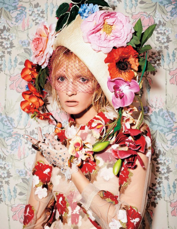 model-daria-strokous-by-francois-nars-for-harpers-bazaar-japan-december-2015-1y-620x799