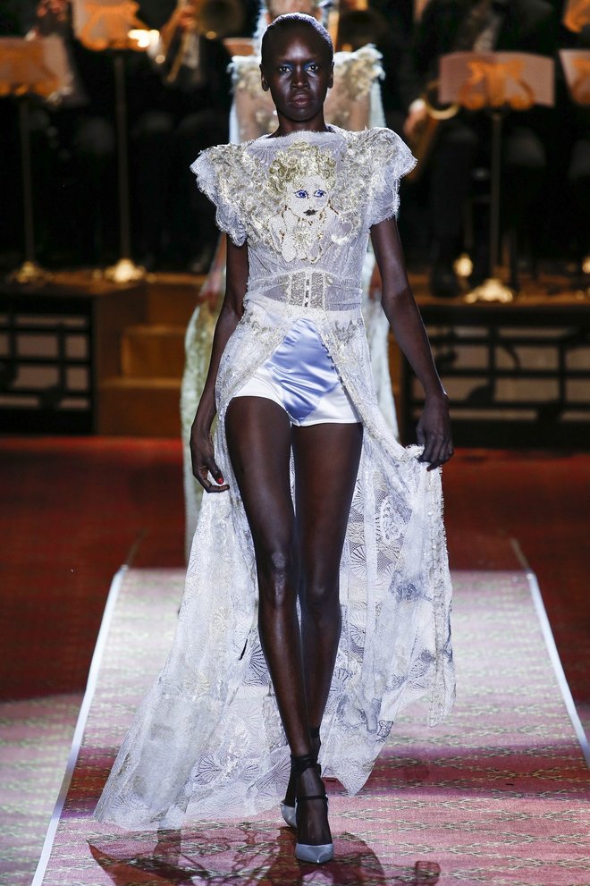 10-marc-jacobs-spring2016-rtw