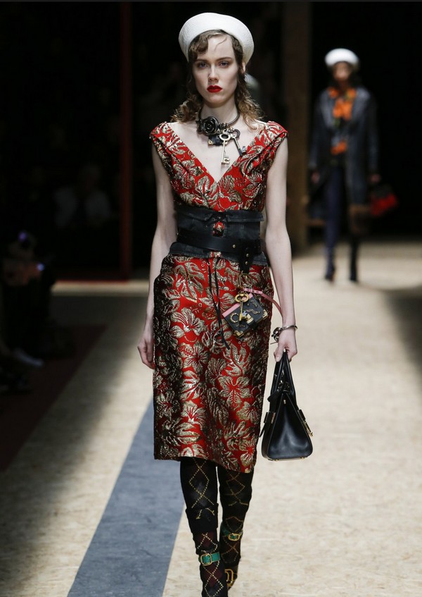 PRADA FALL 2016 3