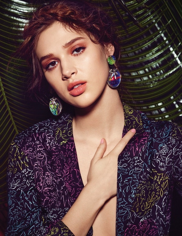 Anais-Pouliot-Vogue-Mexico-April-2016-Editorial08