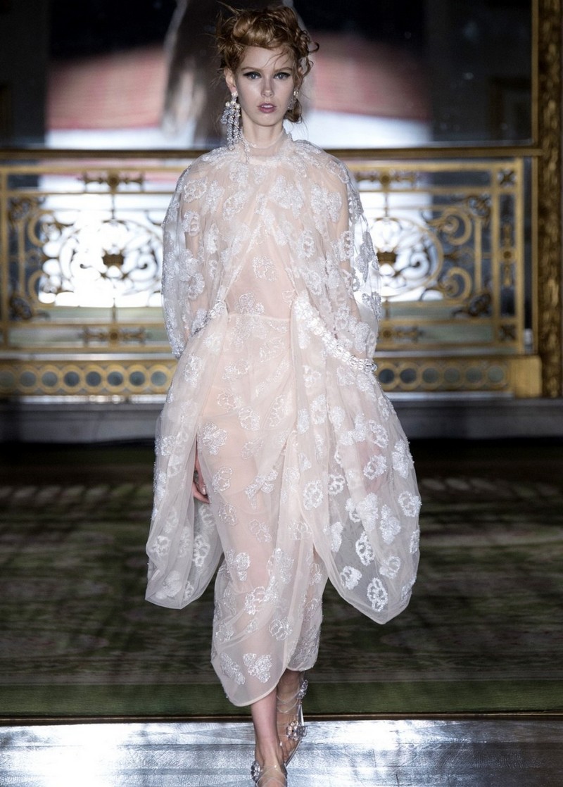 SIMONE ROCHA FALL 2016 2