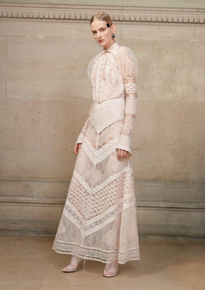 Givenchy Haute Couture Spring 2017 Collection02