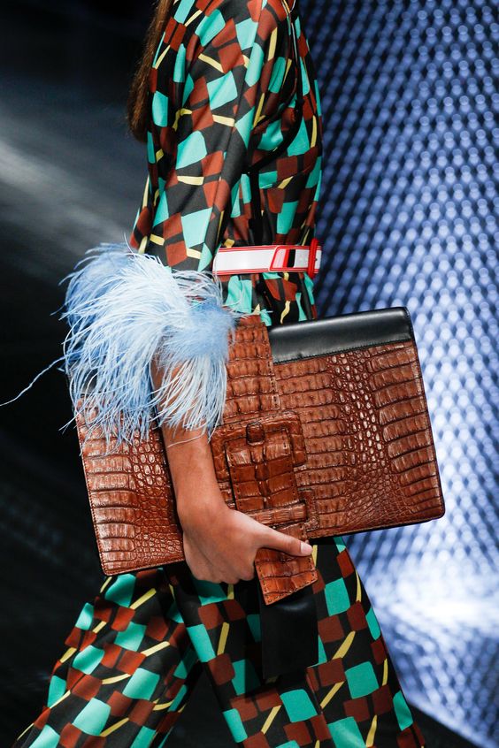 4 eye catching Prada Spring 2017 Ready to Wear bags 12