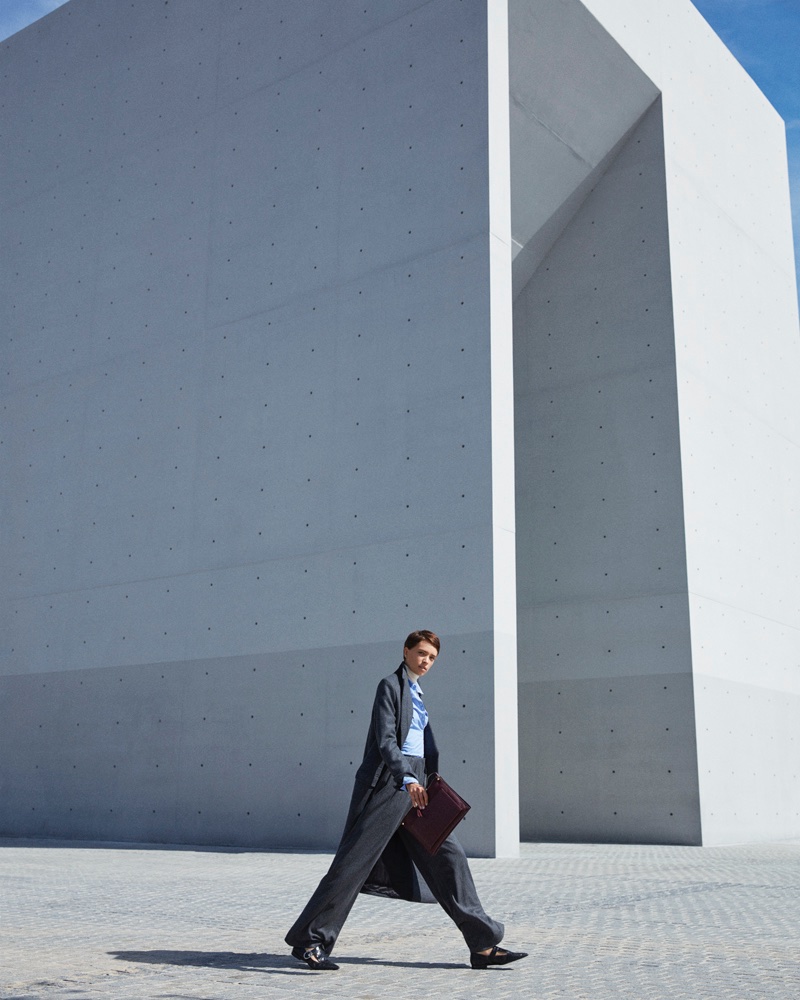 Loane Normand ELLE France September 2017 Editorial01