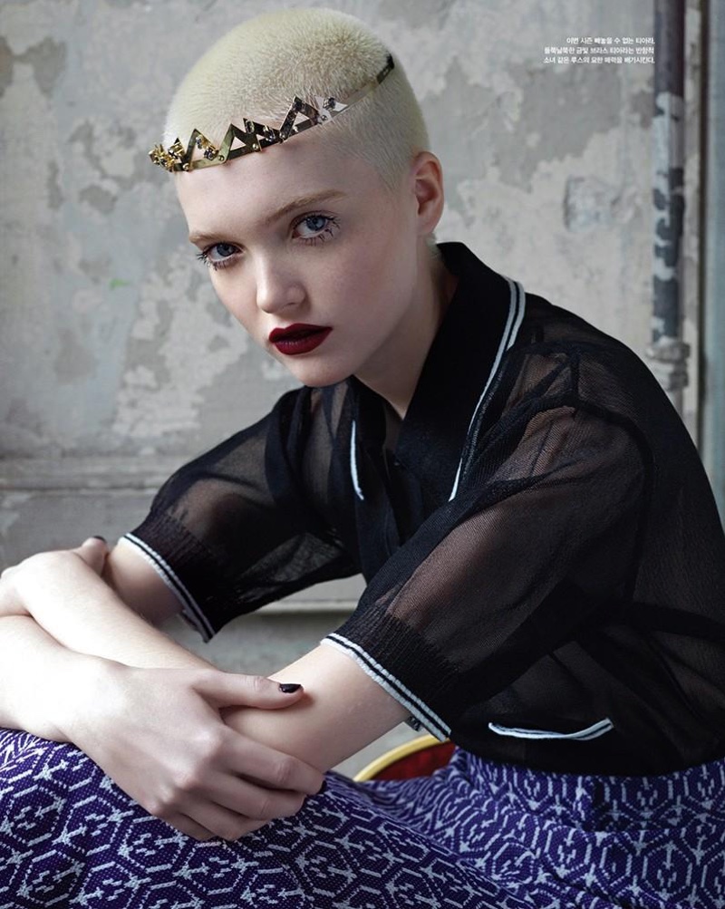 black headband patrick demarchelier