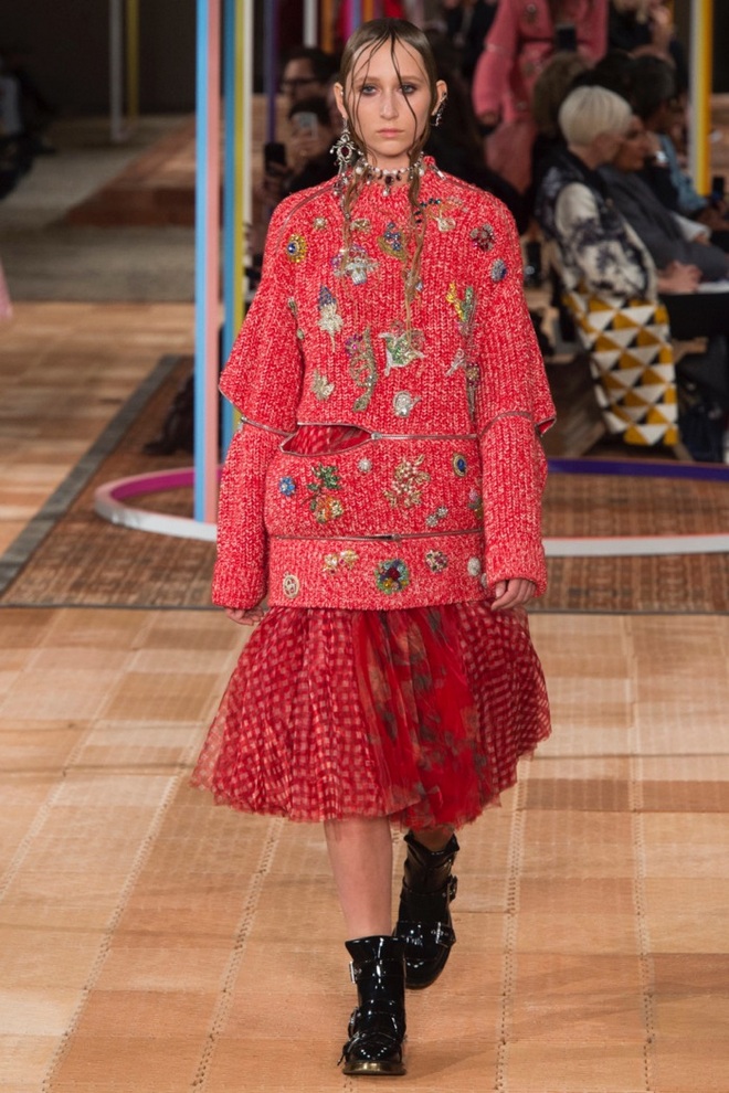 Alexander McQueen Spring Summer 2018 Runway15
