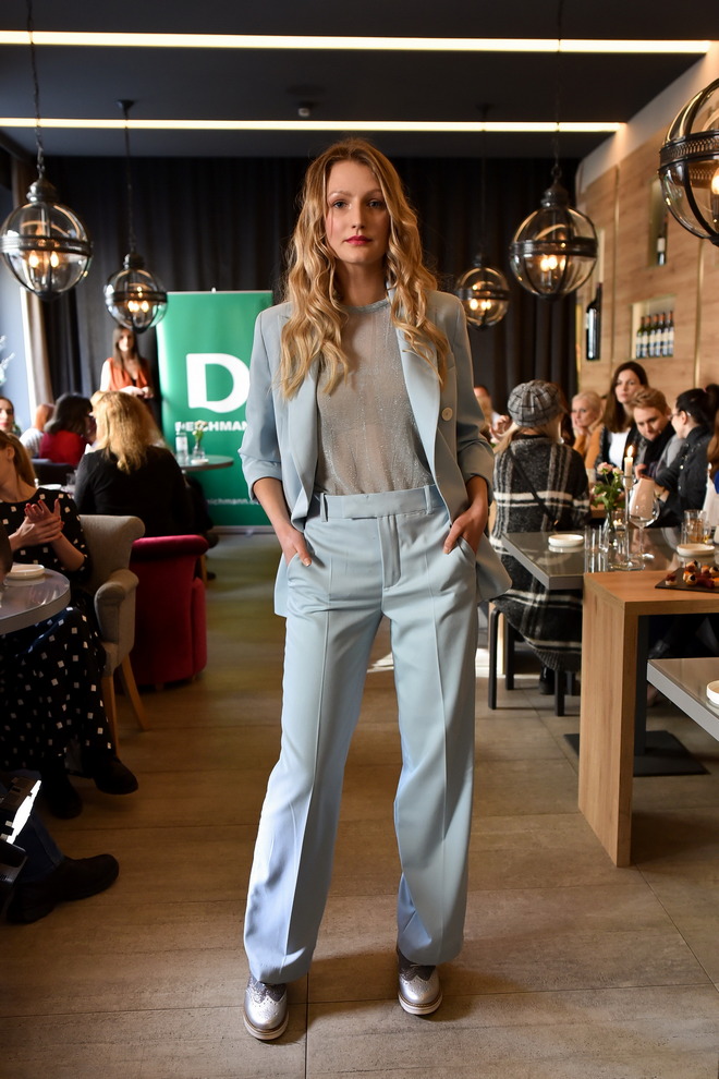 deichmann23