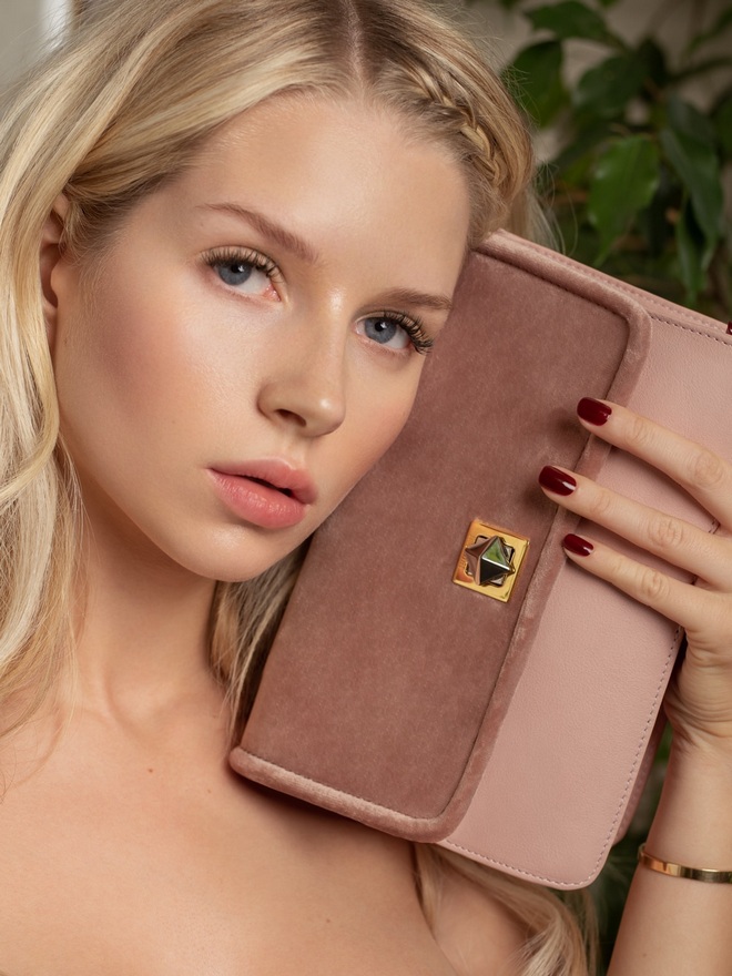 Lottie Moss ELLE Bulgaria October 2018 Anna Zesiger 2