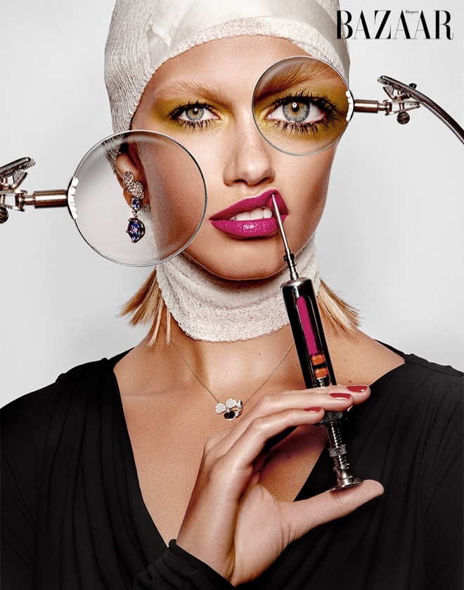 Hailey Clauson Bazaar Singapore Jewelry01