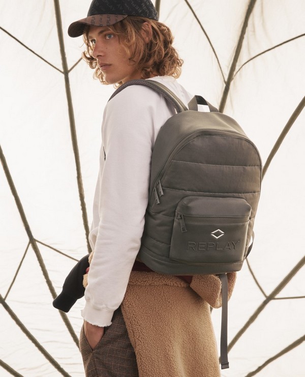 IG REPLAY FW21 PARACHUTE 6b cr