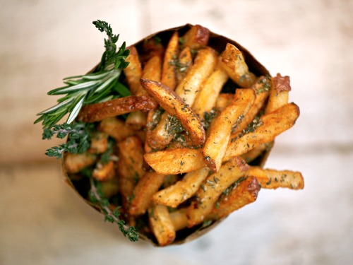 -good-stuff-eatery-spikes-village-fries