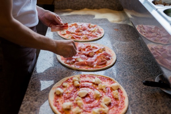 Pizza bar 4